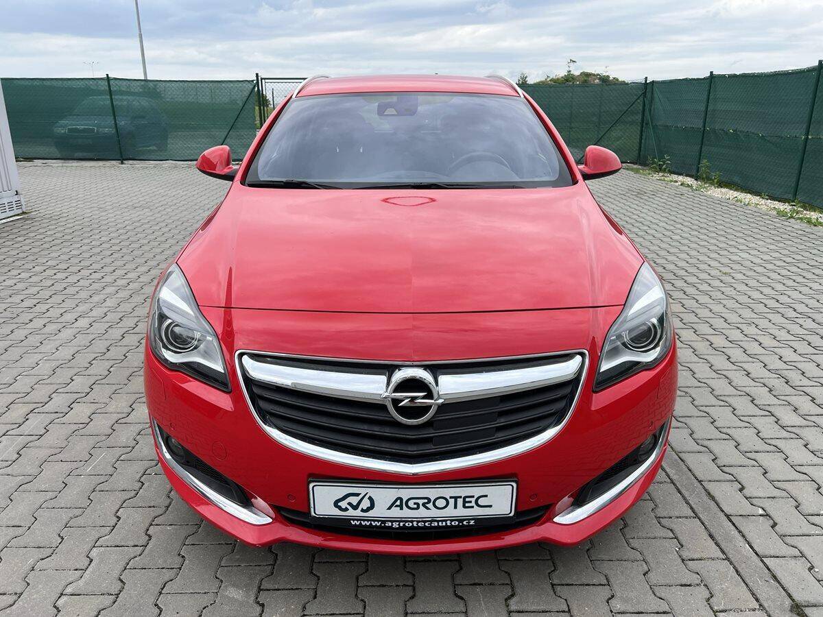 Opel Insignia 2.0 CDTi 136 kW Cosmo ST 4x4