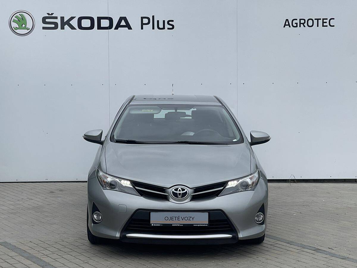 Toyota Auris 1.33 Dual VVT-i 73kW Trend