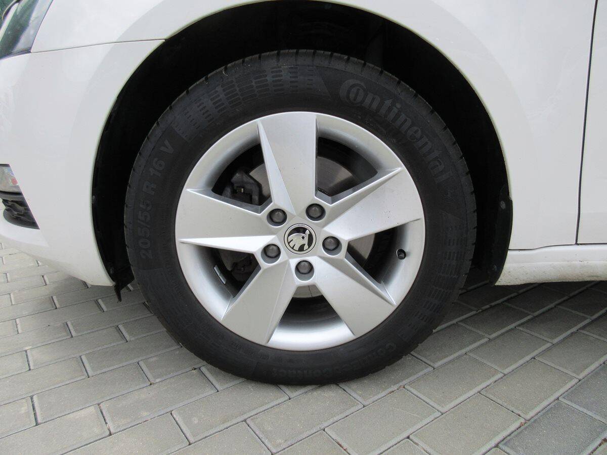 Škoda Octavia 1,4TSI 110kW Ambition Plus  