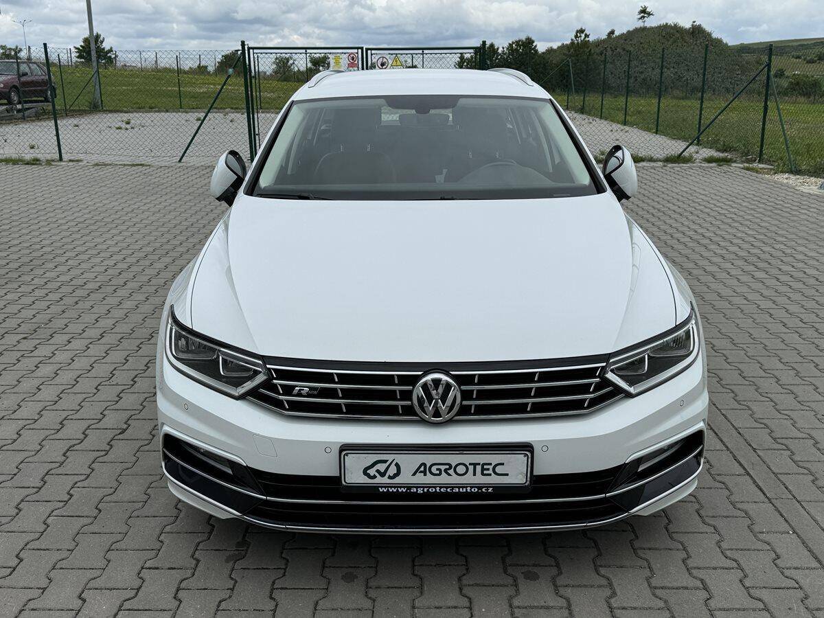Volkswagen Passat 2.0 TDI 140 kW R-line 4MOT DSG