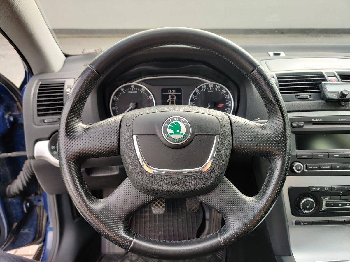product-gallery-image