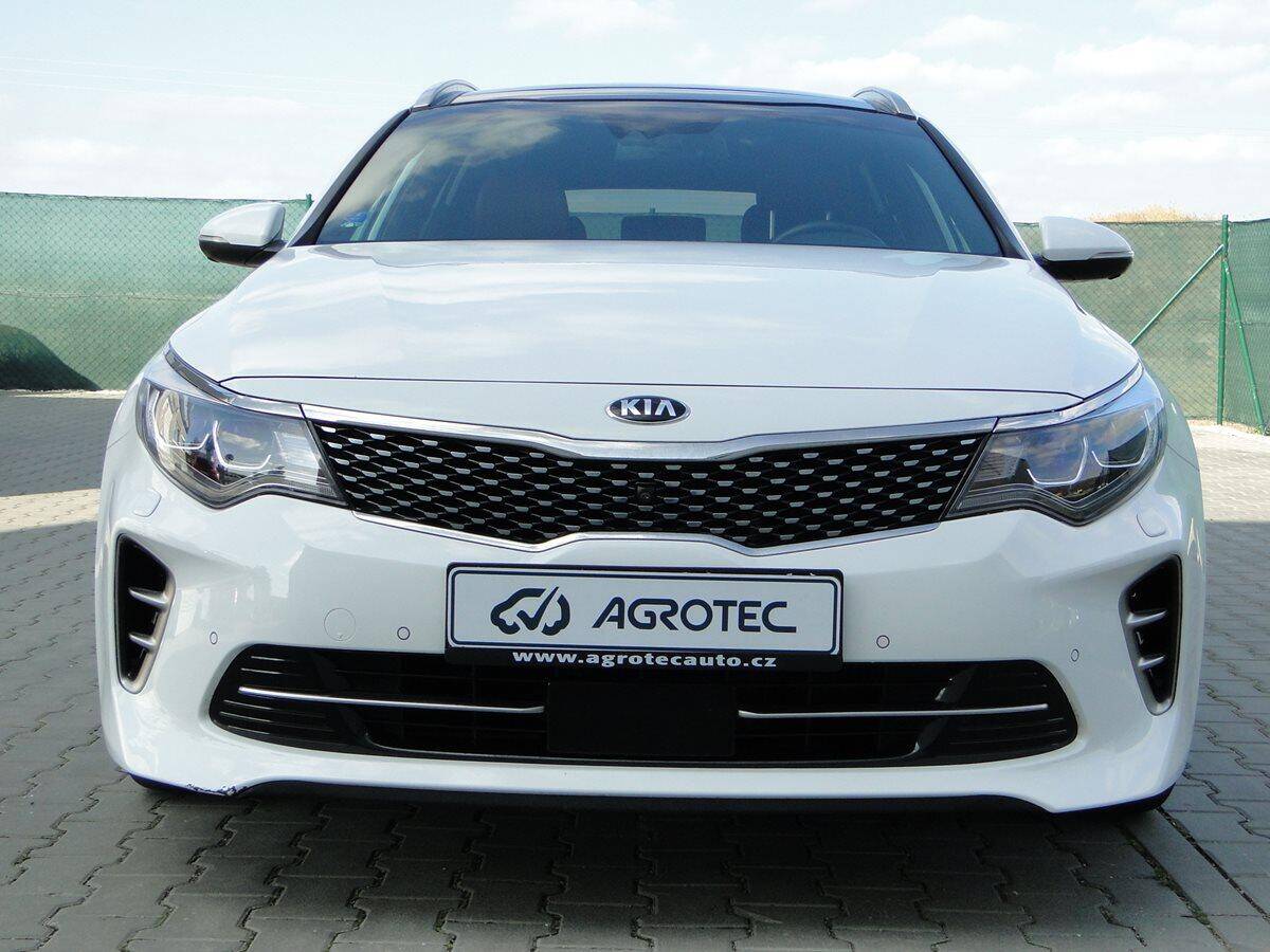 Kia Optima GT 2.0 T-GDi 180kW