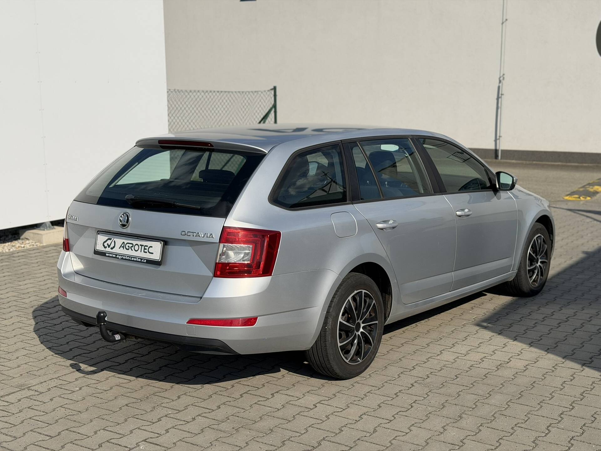 product-gallery-image