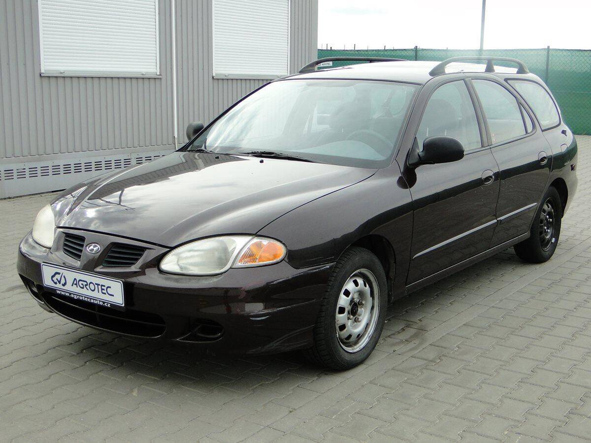 Hyundai Elantra 2.0i 102kW