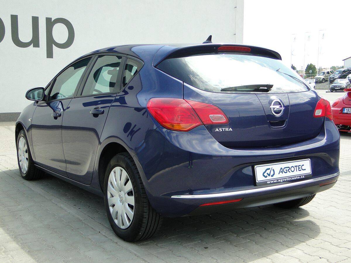 Opel Astra 1.4 16V 74kW SELECTION