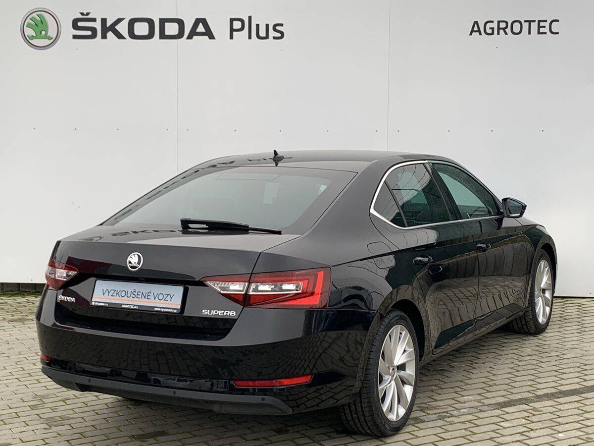 Škoda Superb 2,0TDI 140kW DSG Style Plus