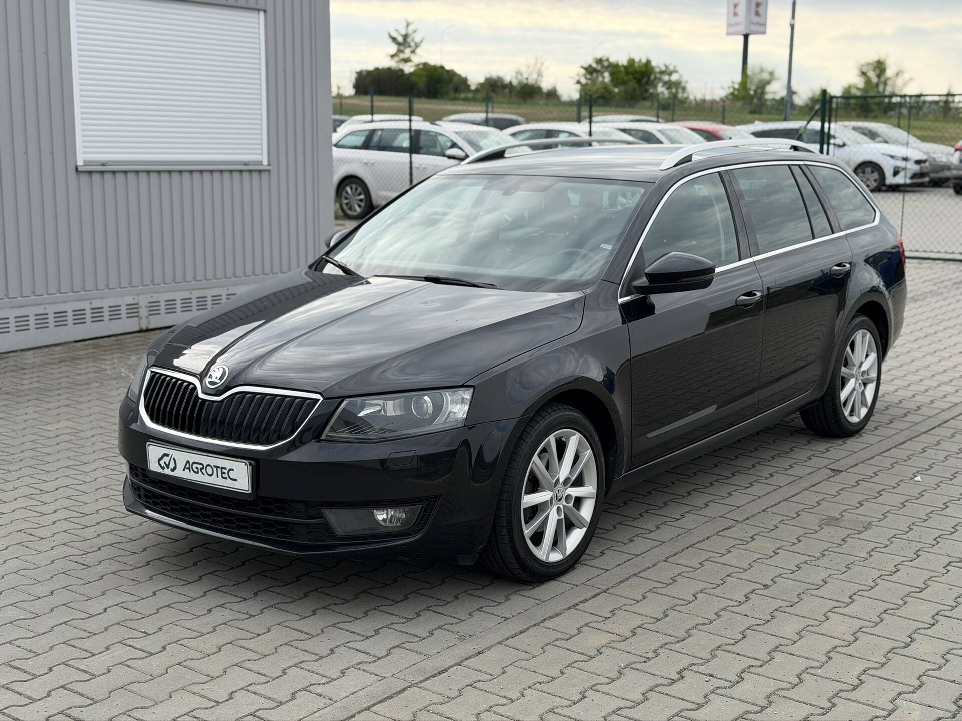 Skoda Octavia 2.0 TDI 110kW DSG Style Combi