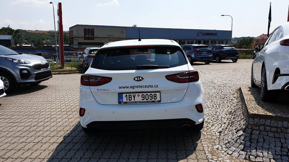 Kia Ceed 1.6 CRDi 85 kW  Cool 
