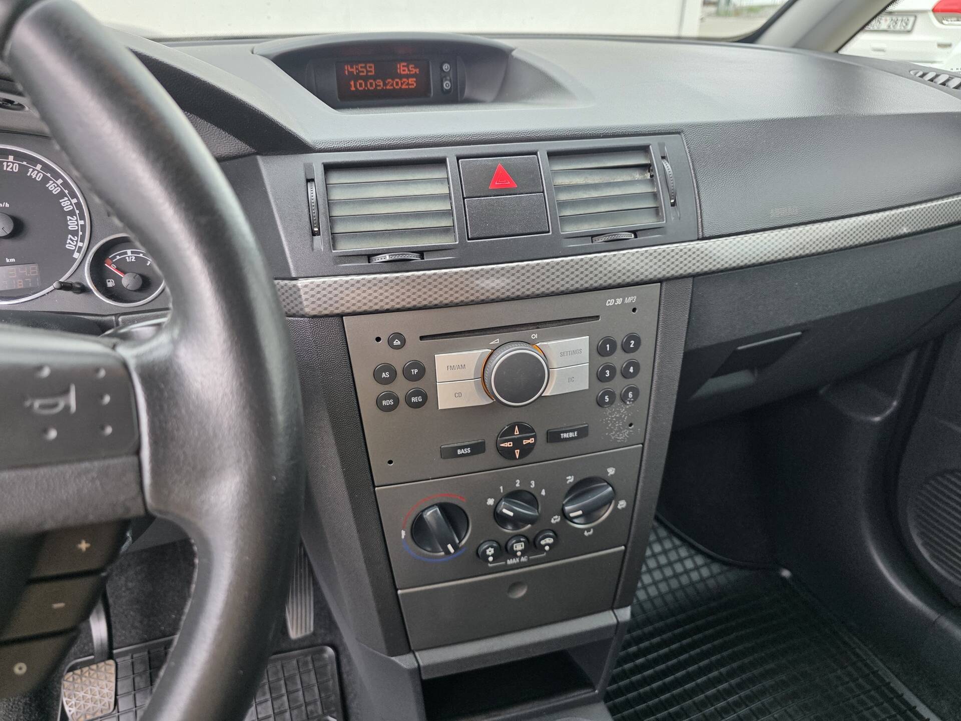 product-gallery-image