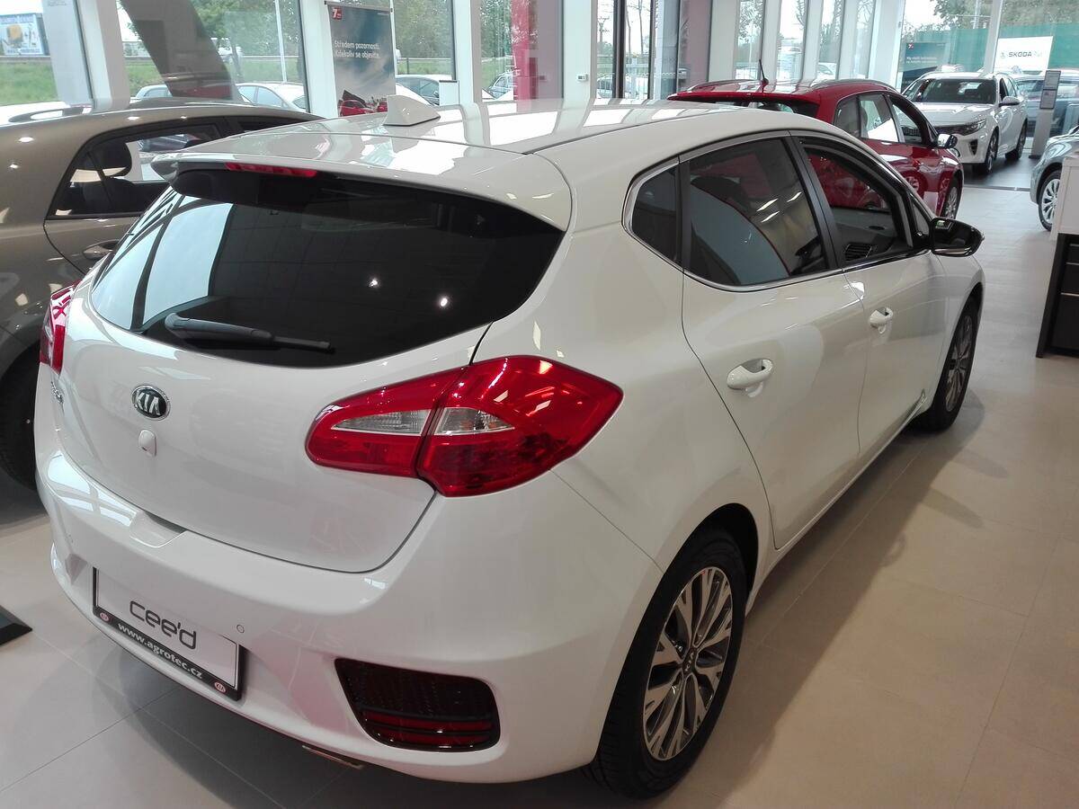 Kia Cee'd 1.4 CVVT 74 kW 