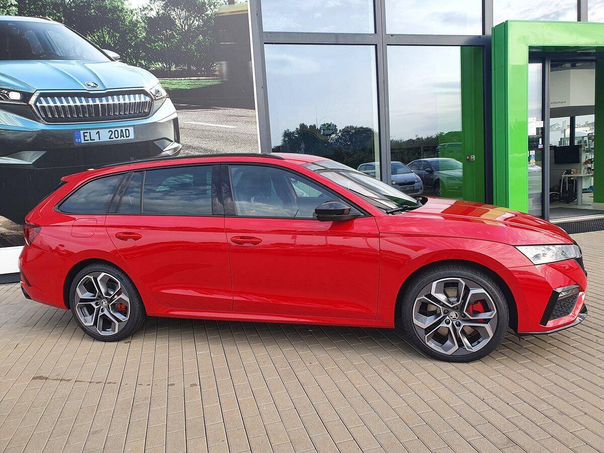 Škoda Octavia Combi 2.0 TSI 180 kW RS