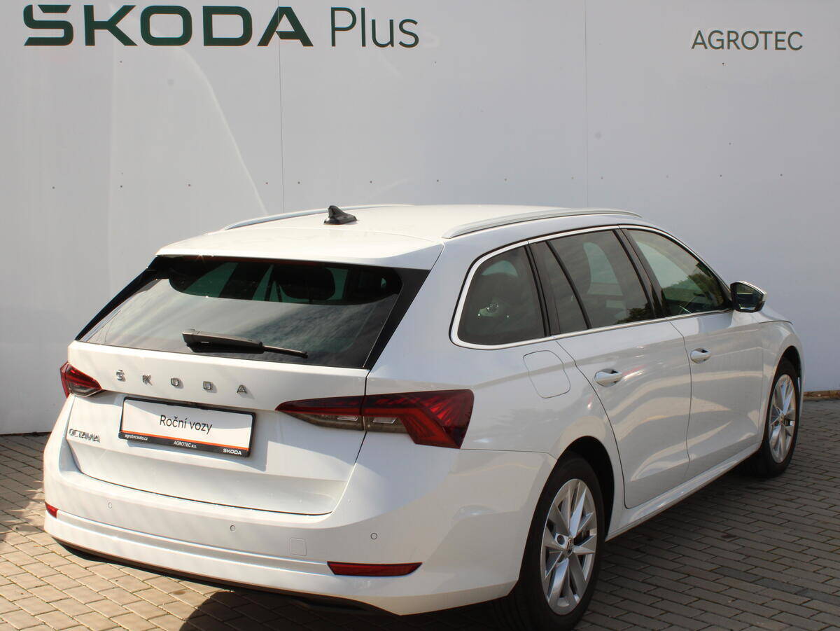 Škoda Octavia 2.0 TDI 110kW DSG Style Combi