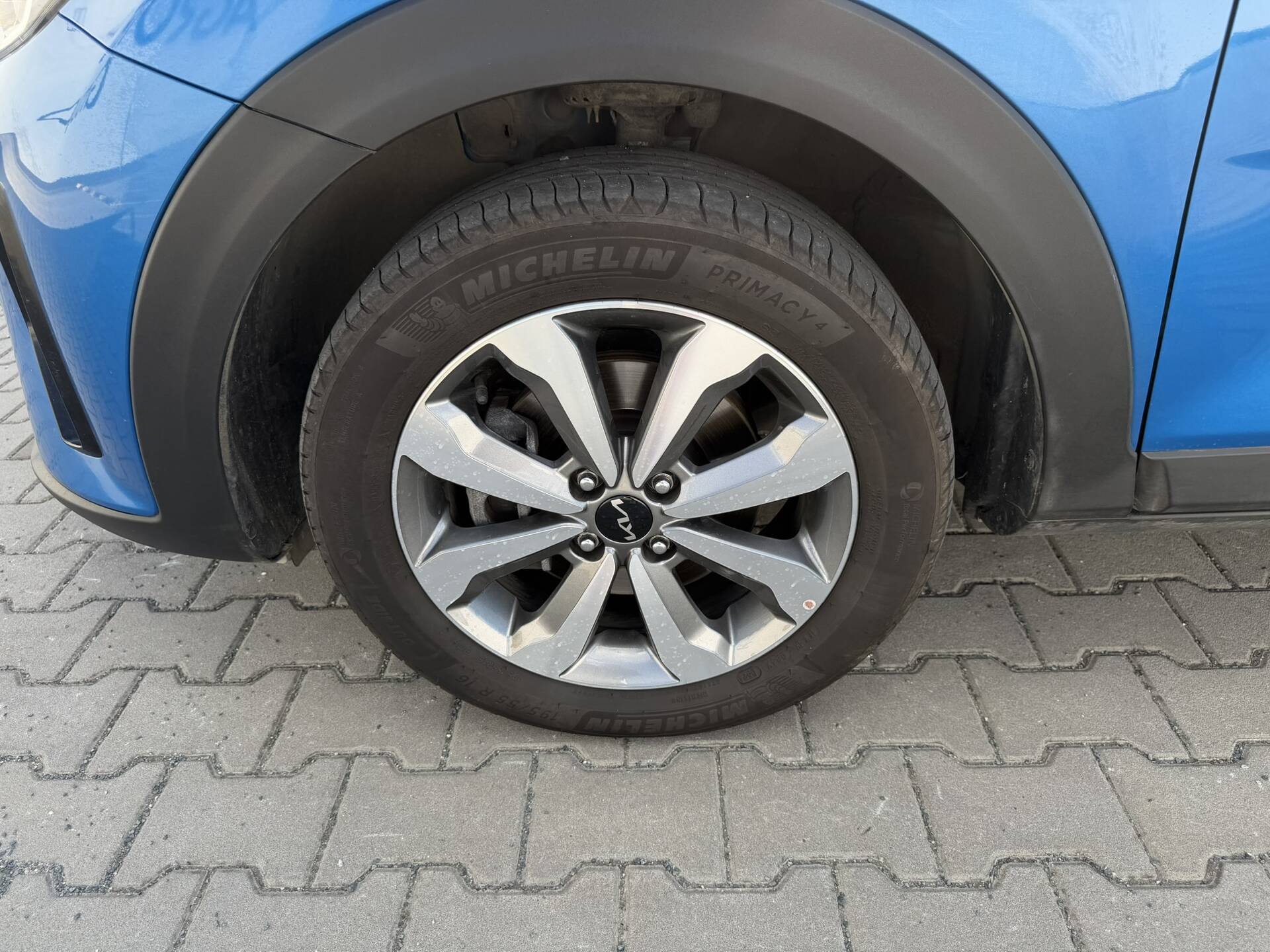 product-gallery-image