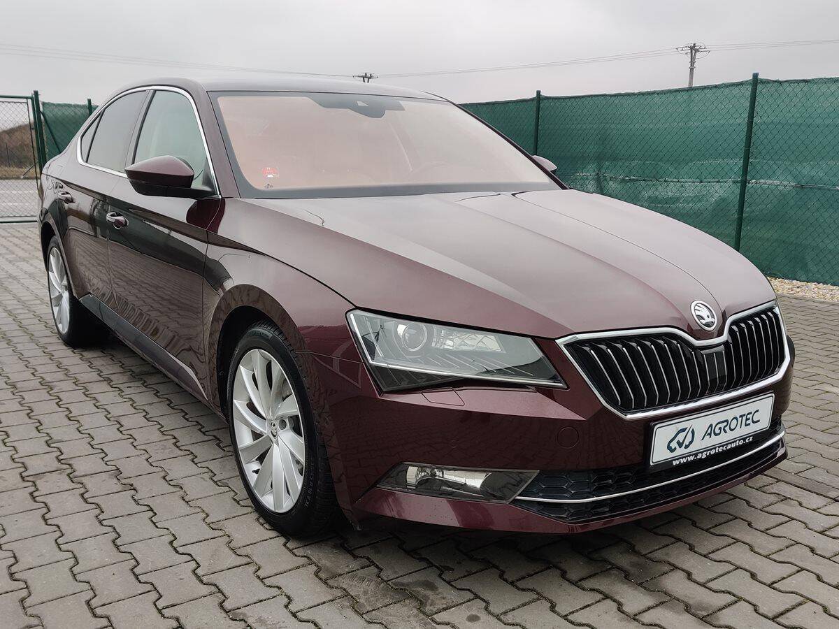Škoda Superb 2.0 TDI 140kW DSG 4x4 Style