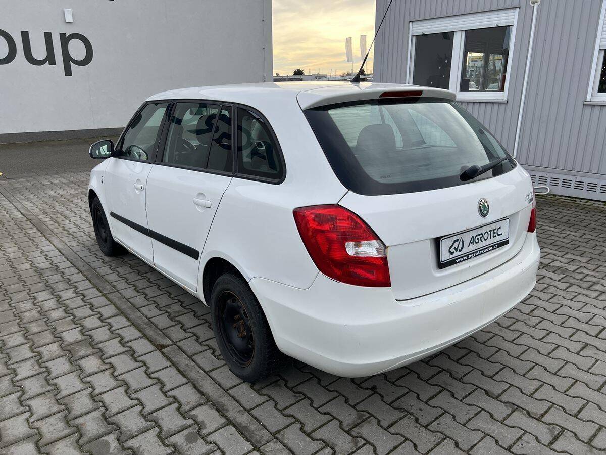 Škoda Fabia 1.2 HTP 51 kW Ambiente Combi