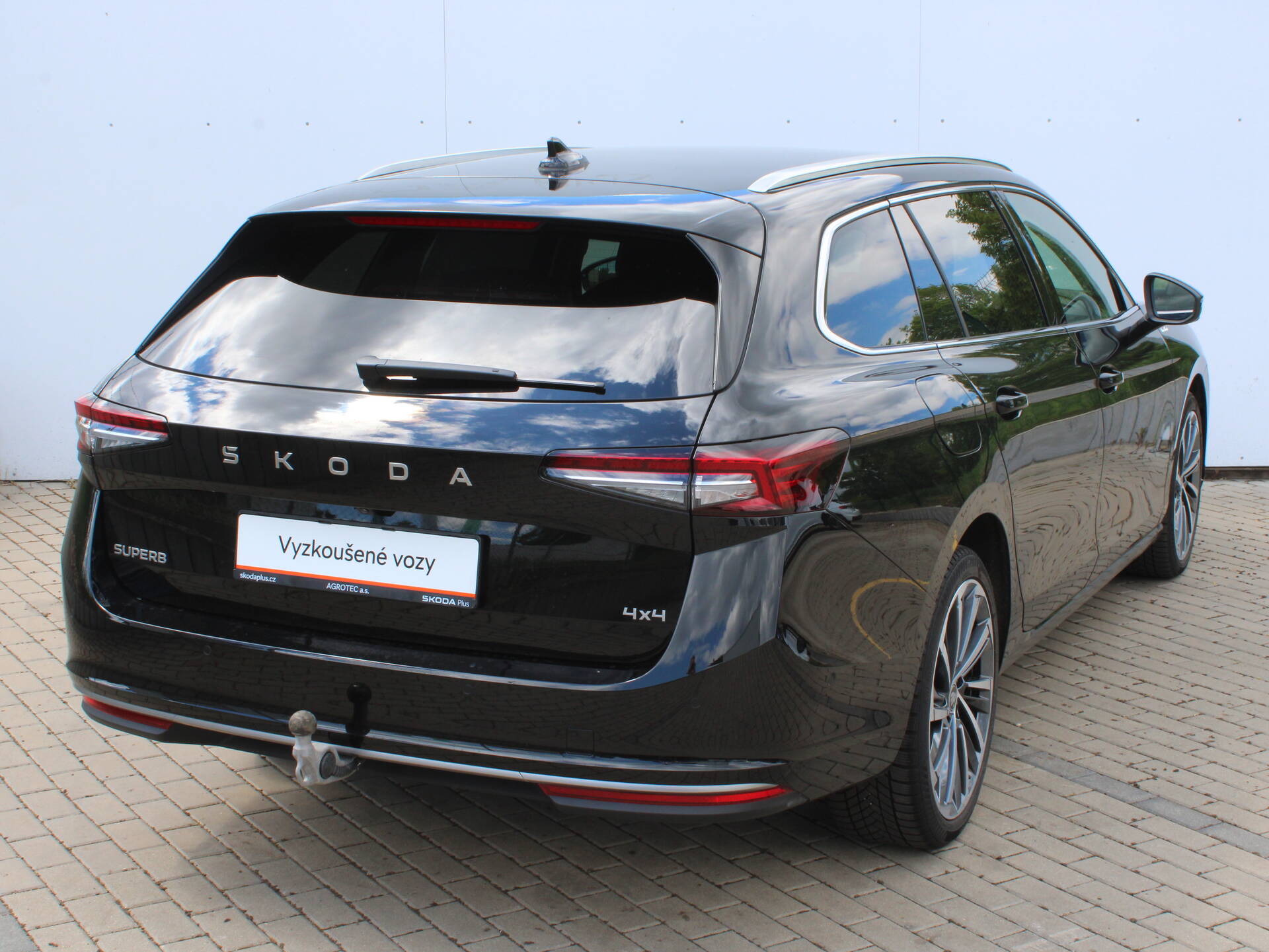Skoda Superb Combi 2.0 TDI 142kW 4x4 L&K Combi DSG