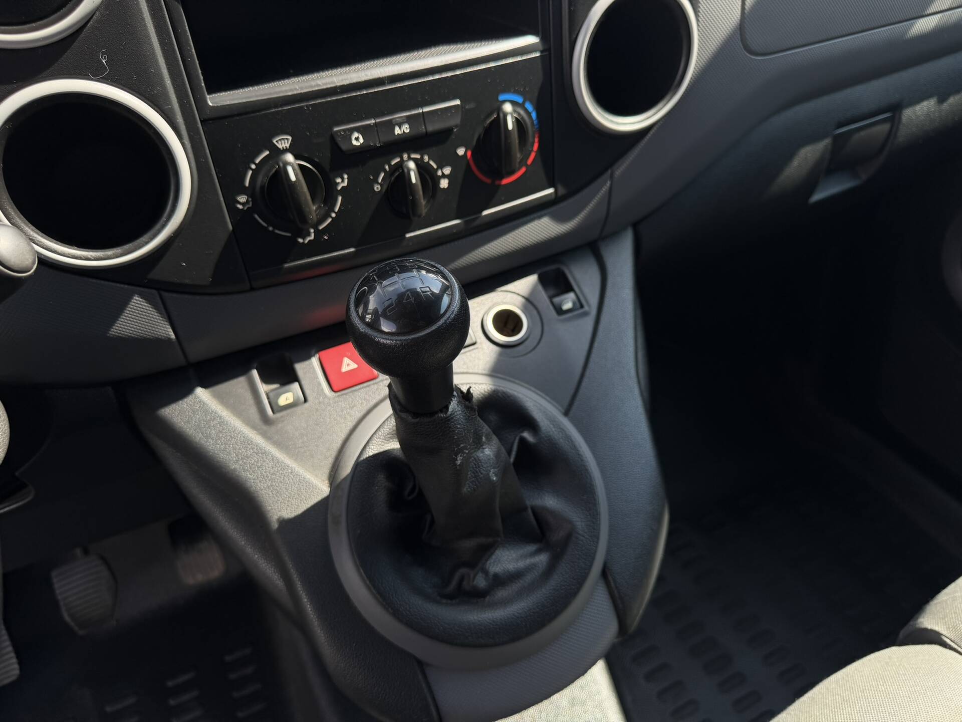 product-gallery-image