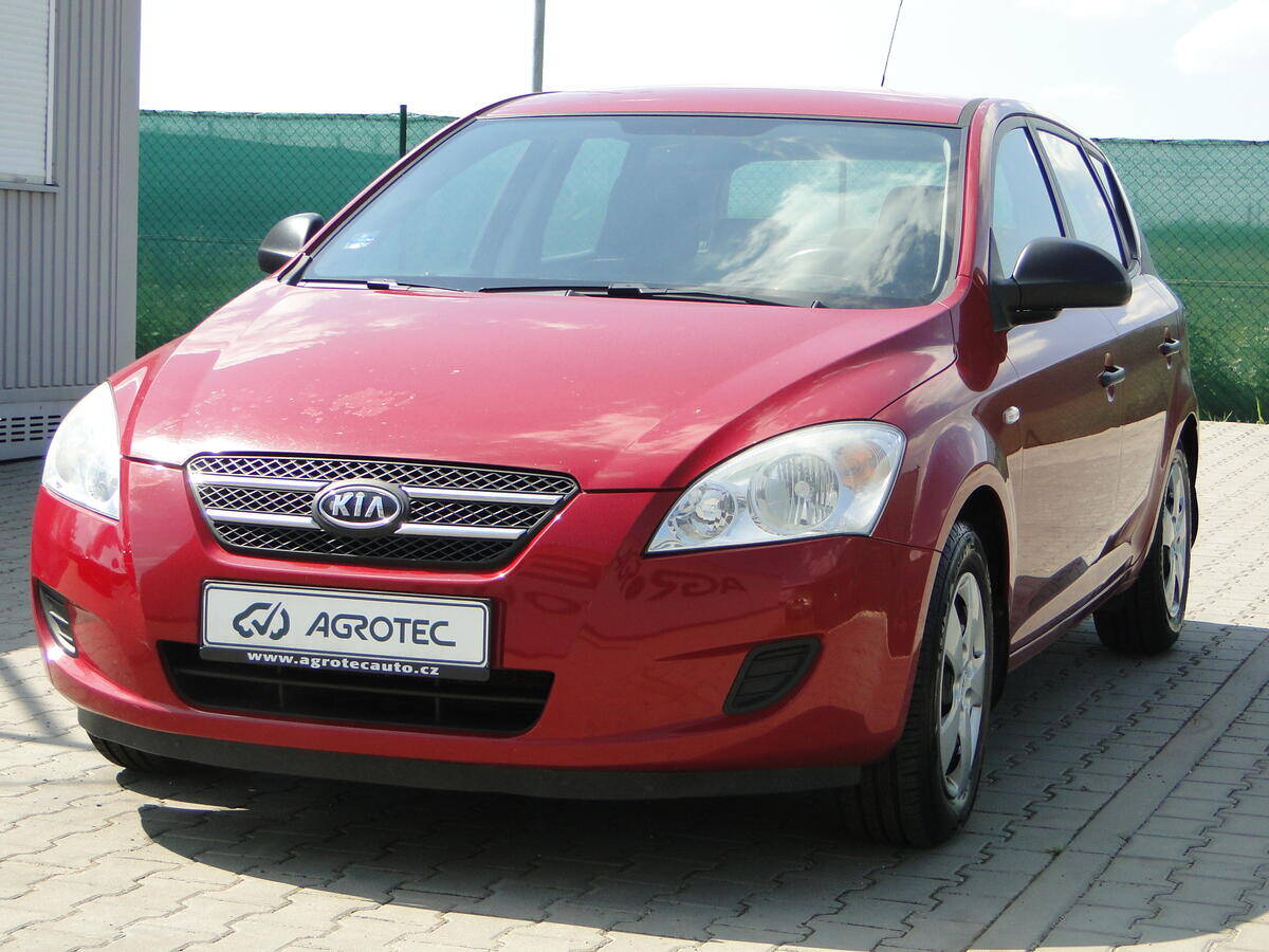 Kia Cee'd 1.4i  80kW