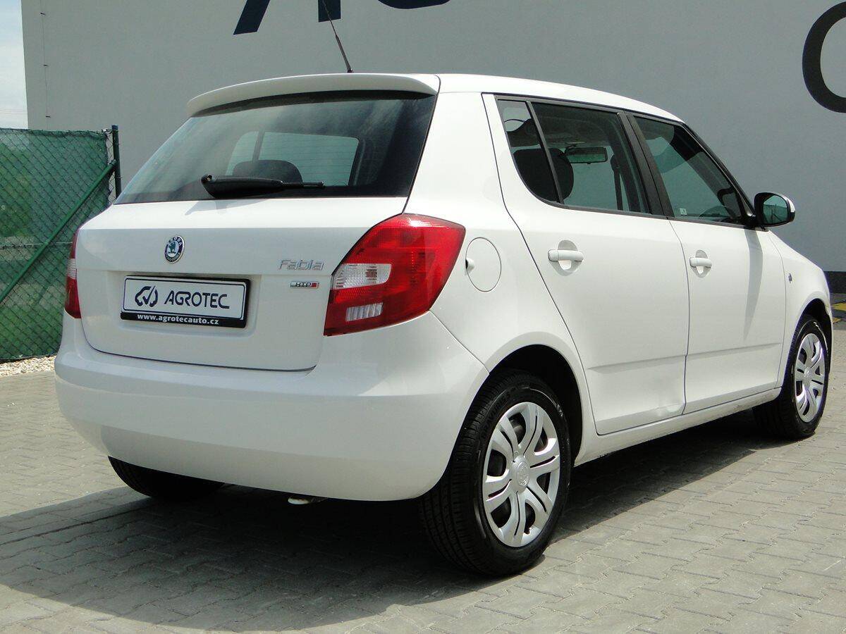 Škoda Fabia 1.2 HTP 51kW AMBITION MAGIC