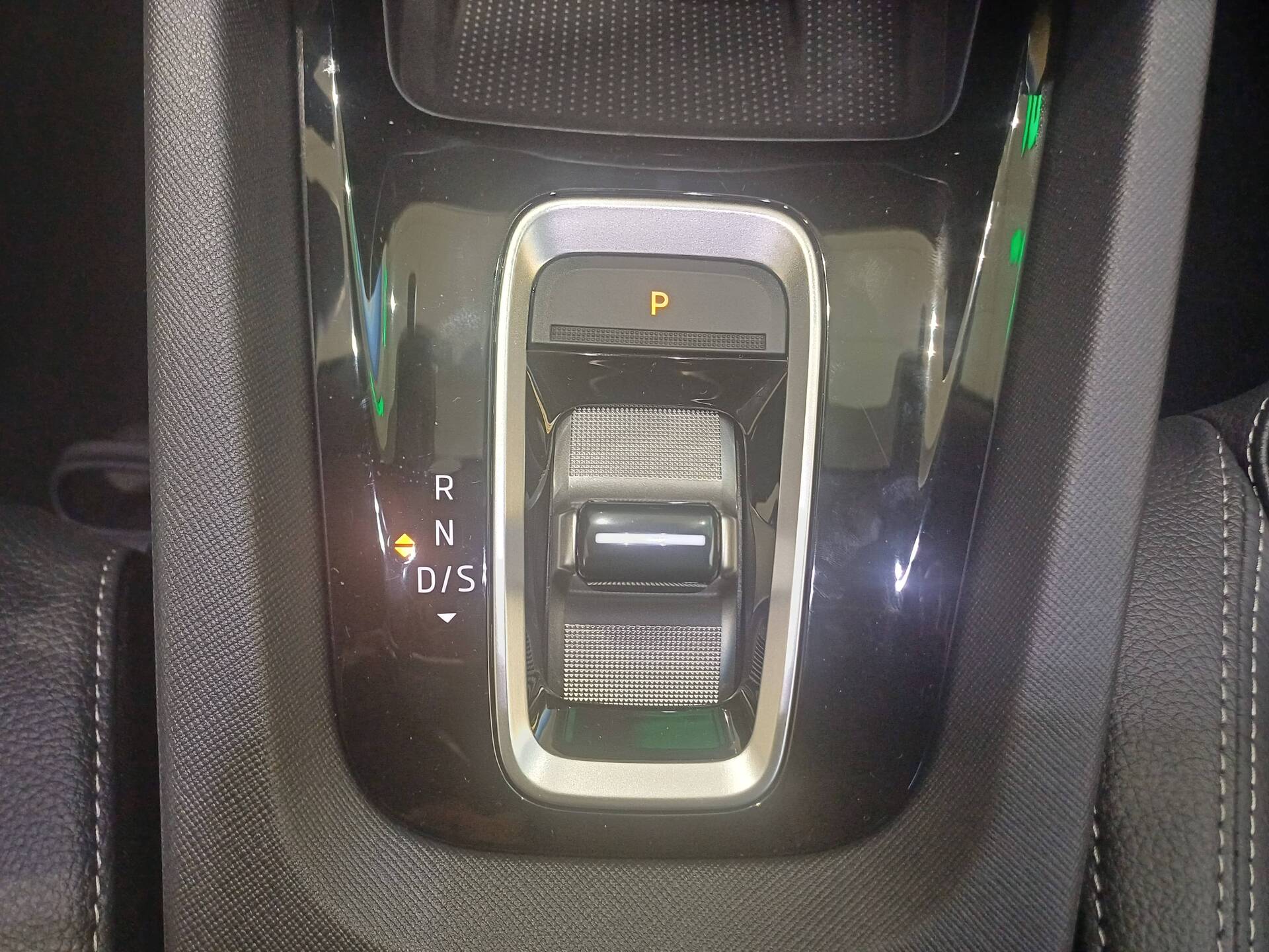 product-gallery-image