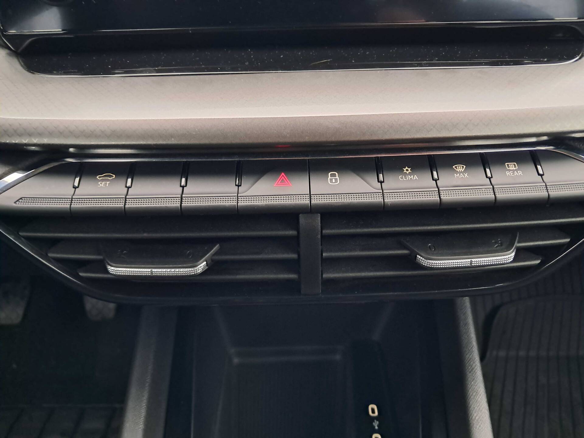 product-gallery-image