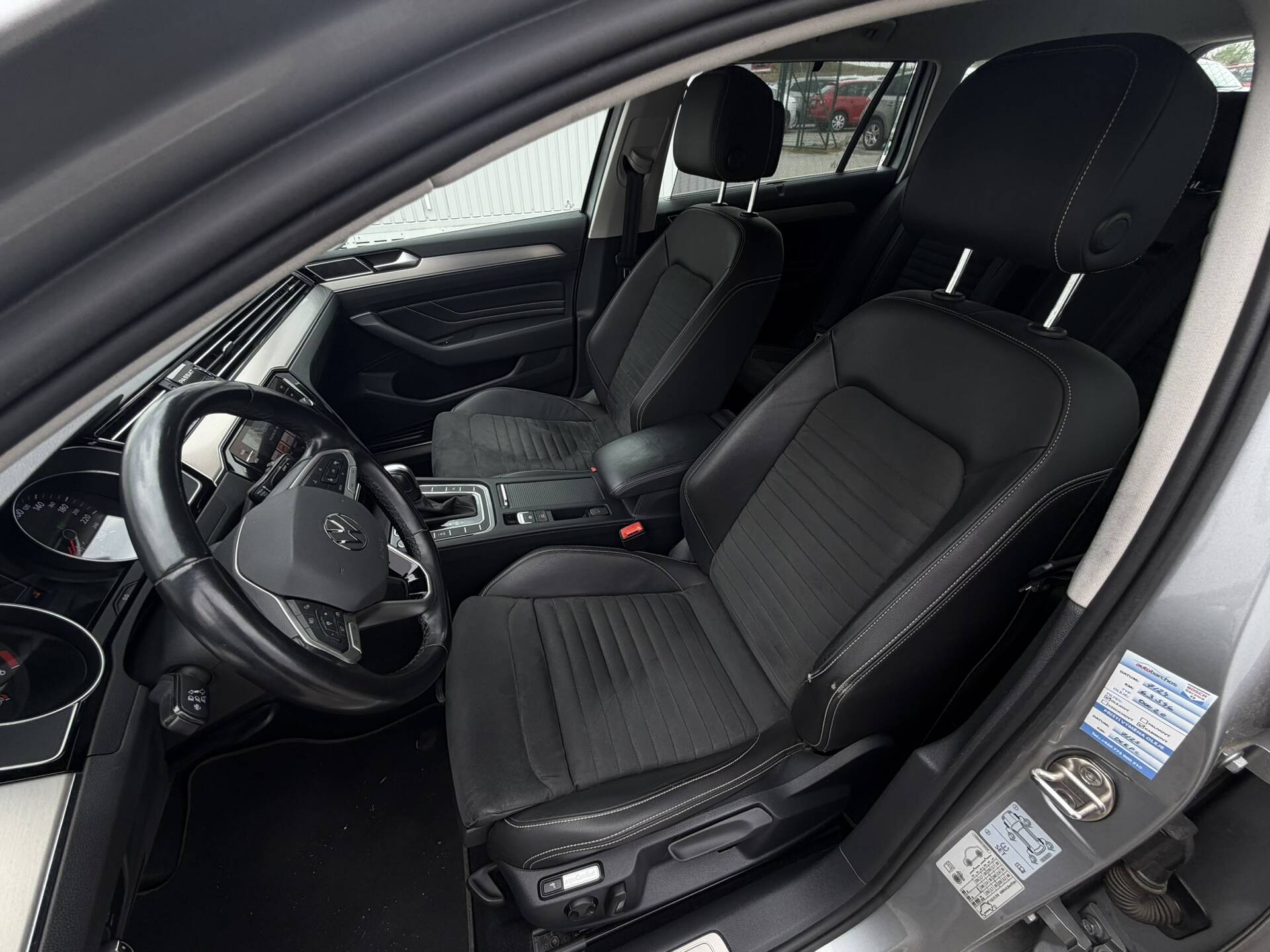 product-gallery-image