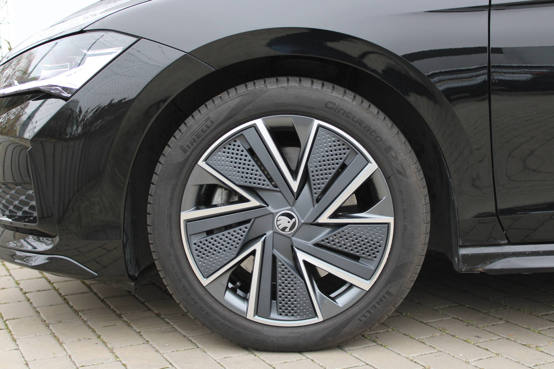 product-gallery-image