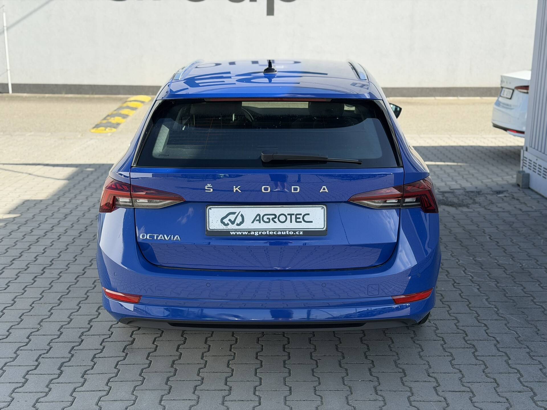 product-gallery-image