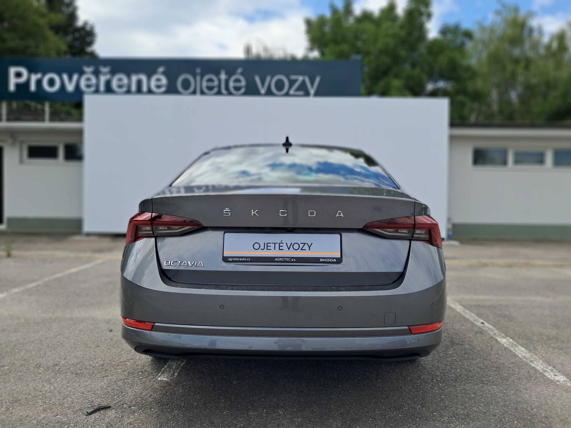 product-gallery-image