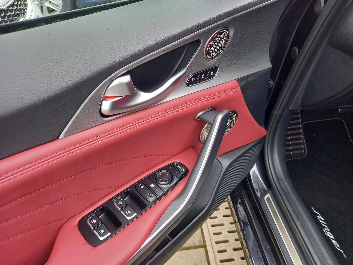 product-gallery-image