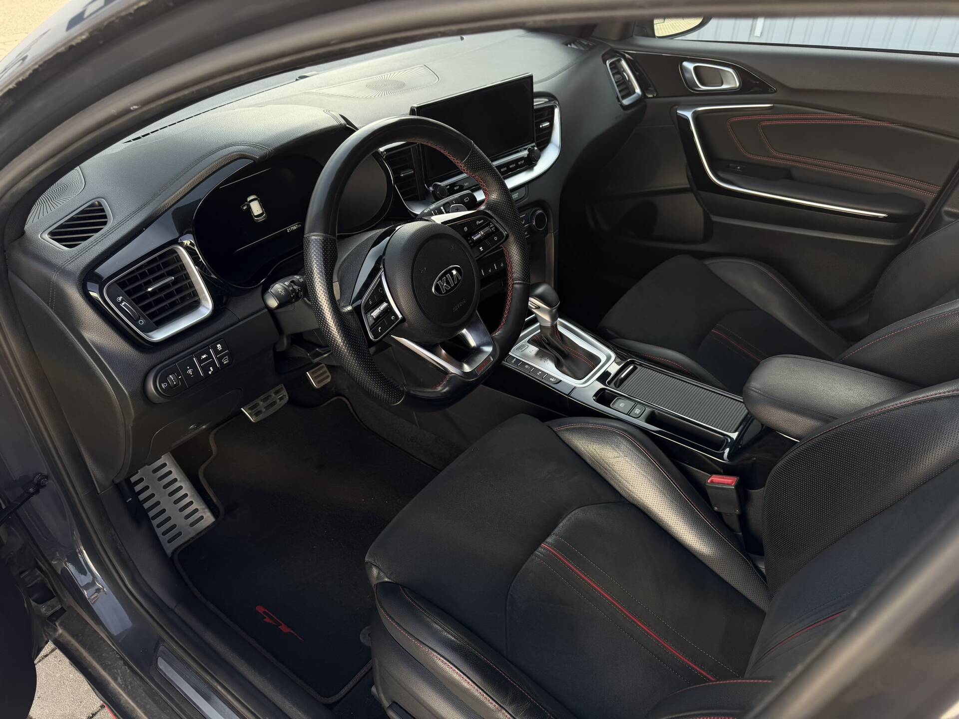 product-gallery-image