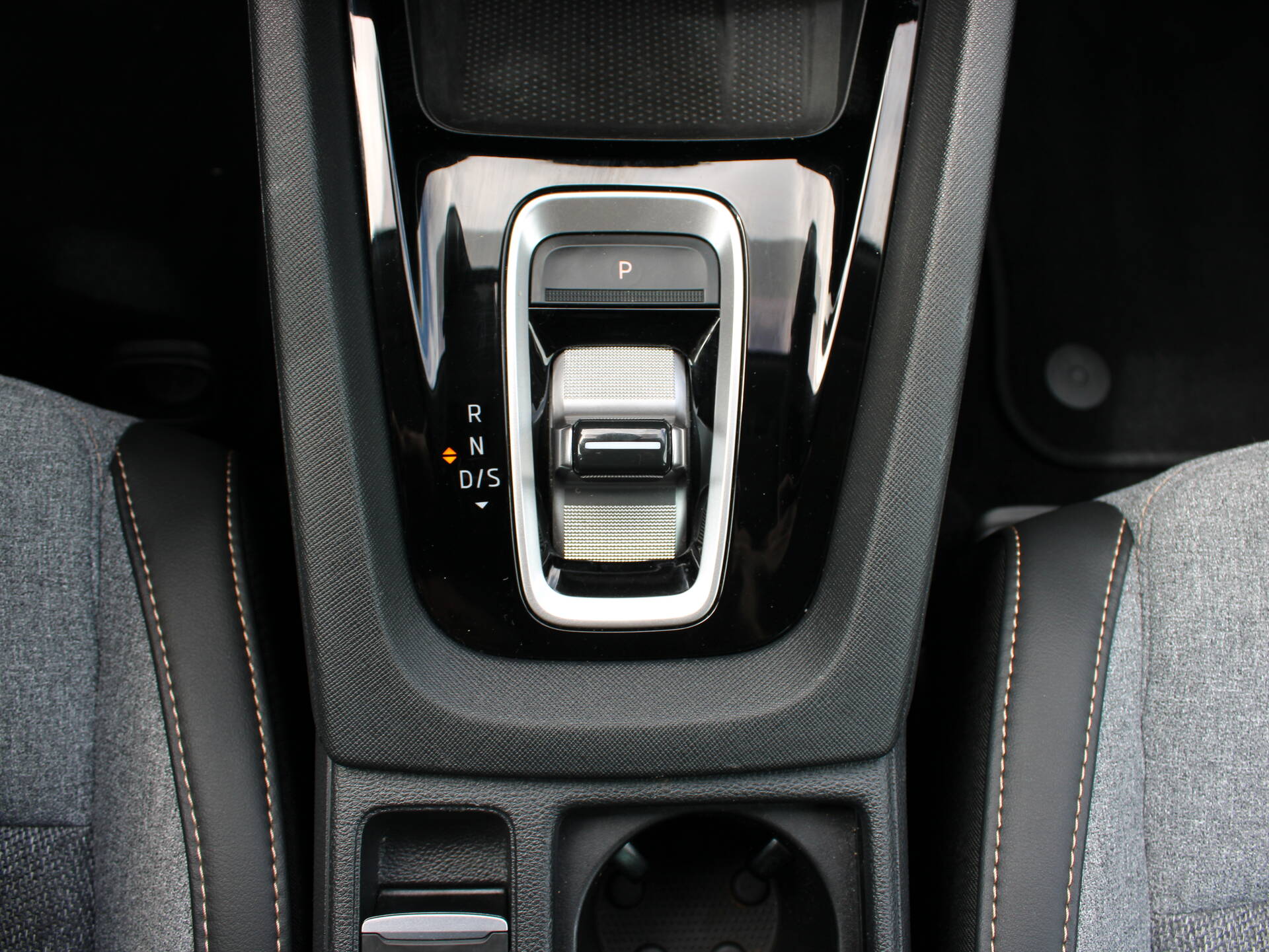 product-gallery-image
