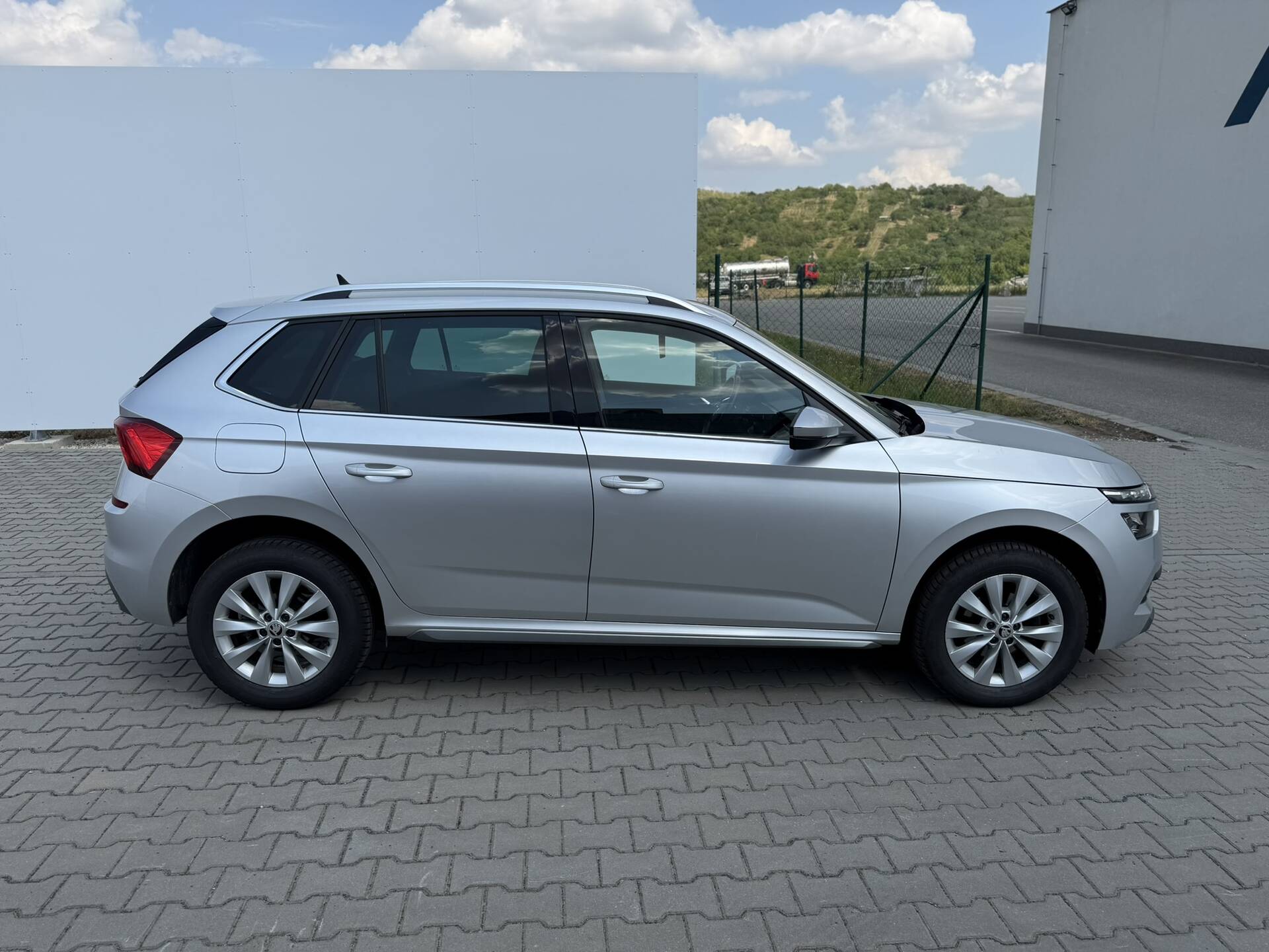 product-gallery-image