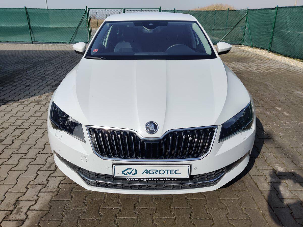 Škoda Superb 2.0 TDI 140kW Style