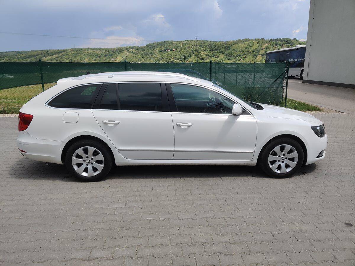 product-gallery-image