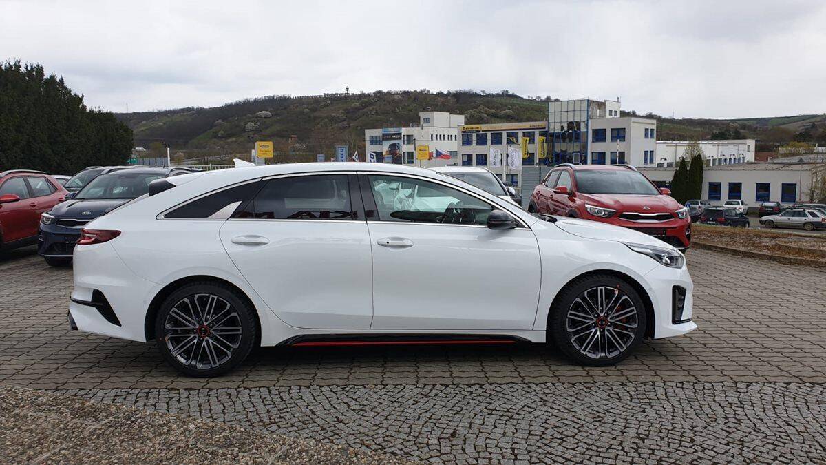 Kia ProCeed 1.6 T-GDI 150 kW GT