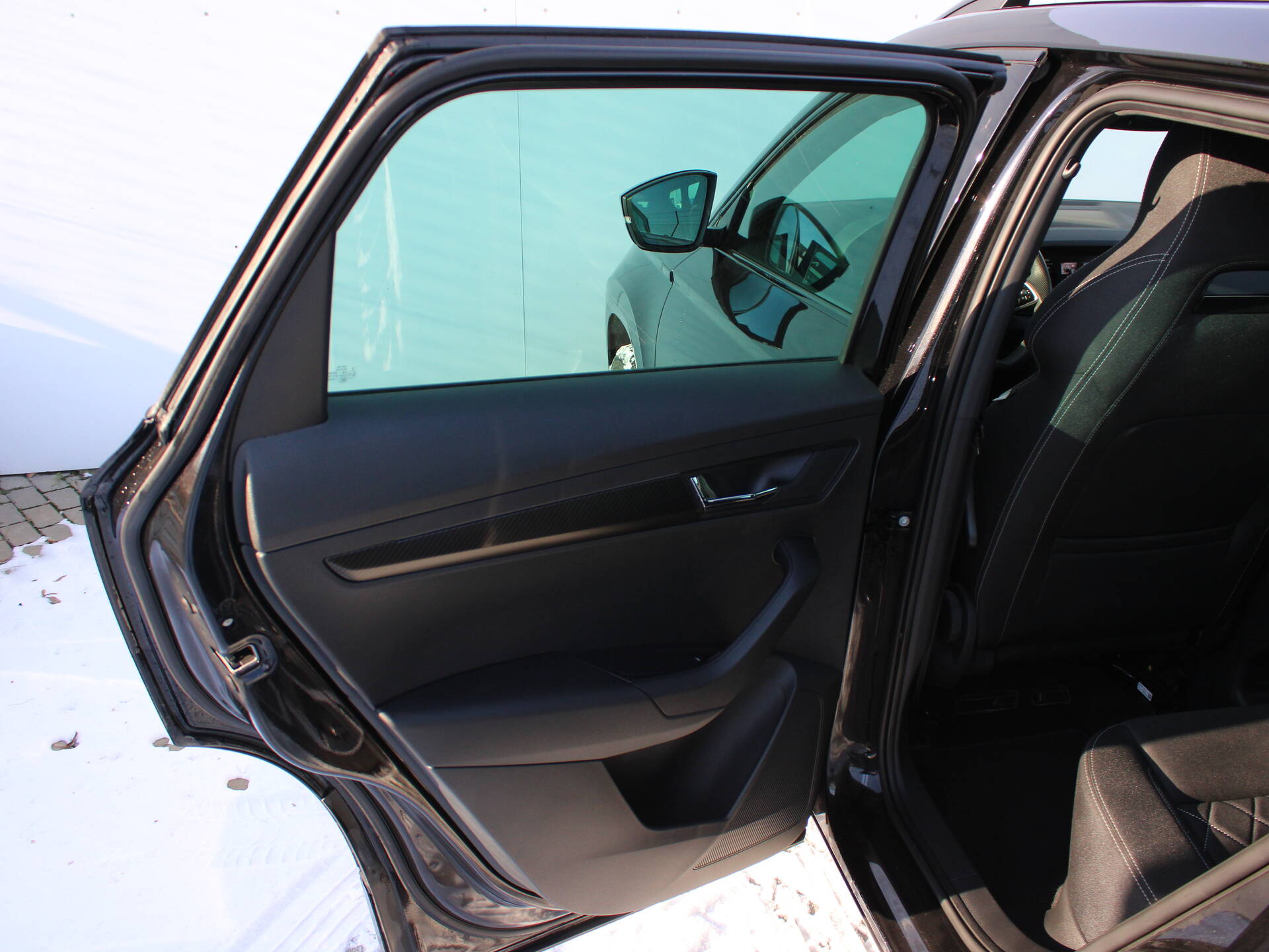 product-gallery-image