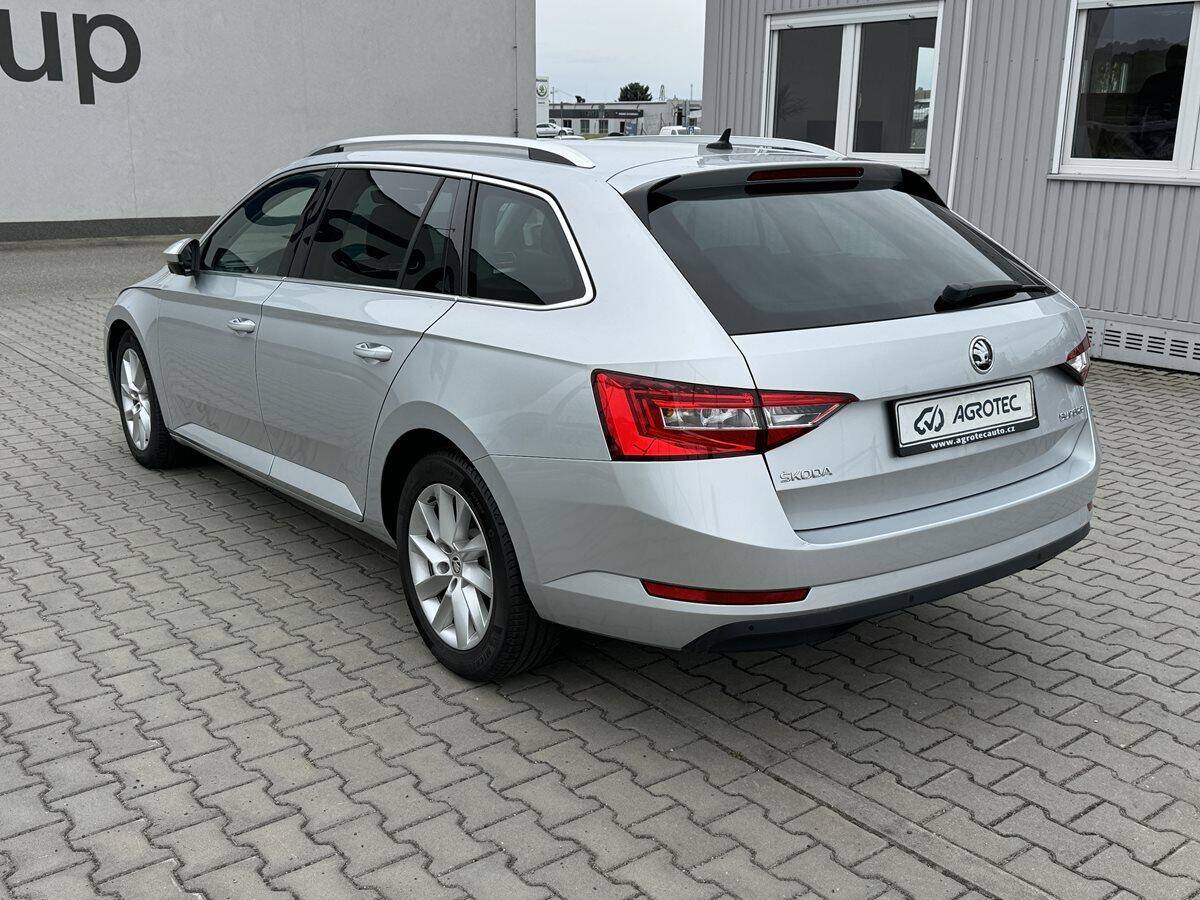 Škoda Superb 2.0 TDI 110 kW Ambition DSG