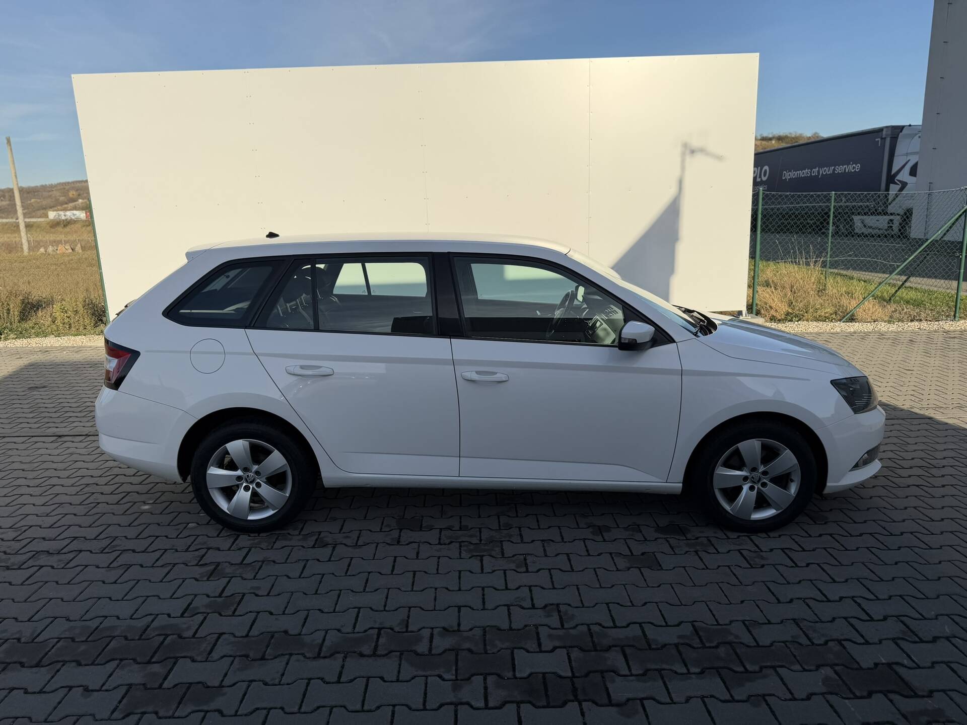 product-gallery-image