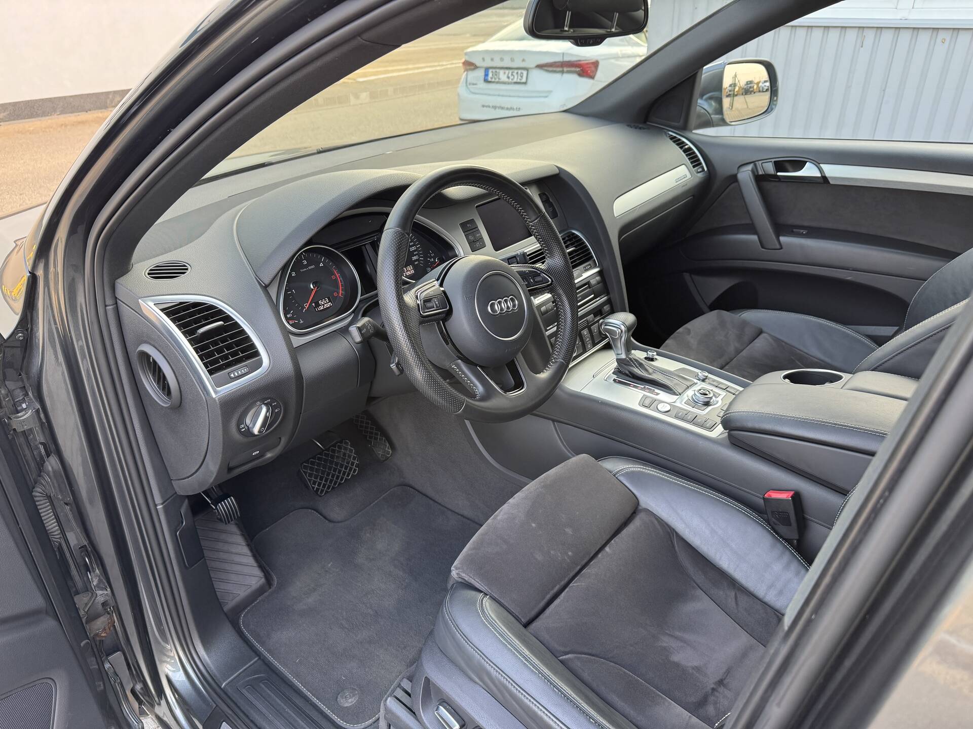 product-gallery-image