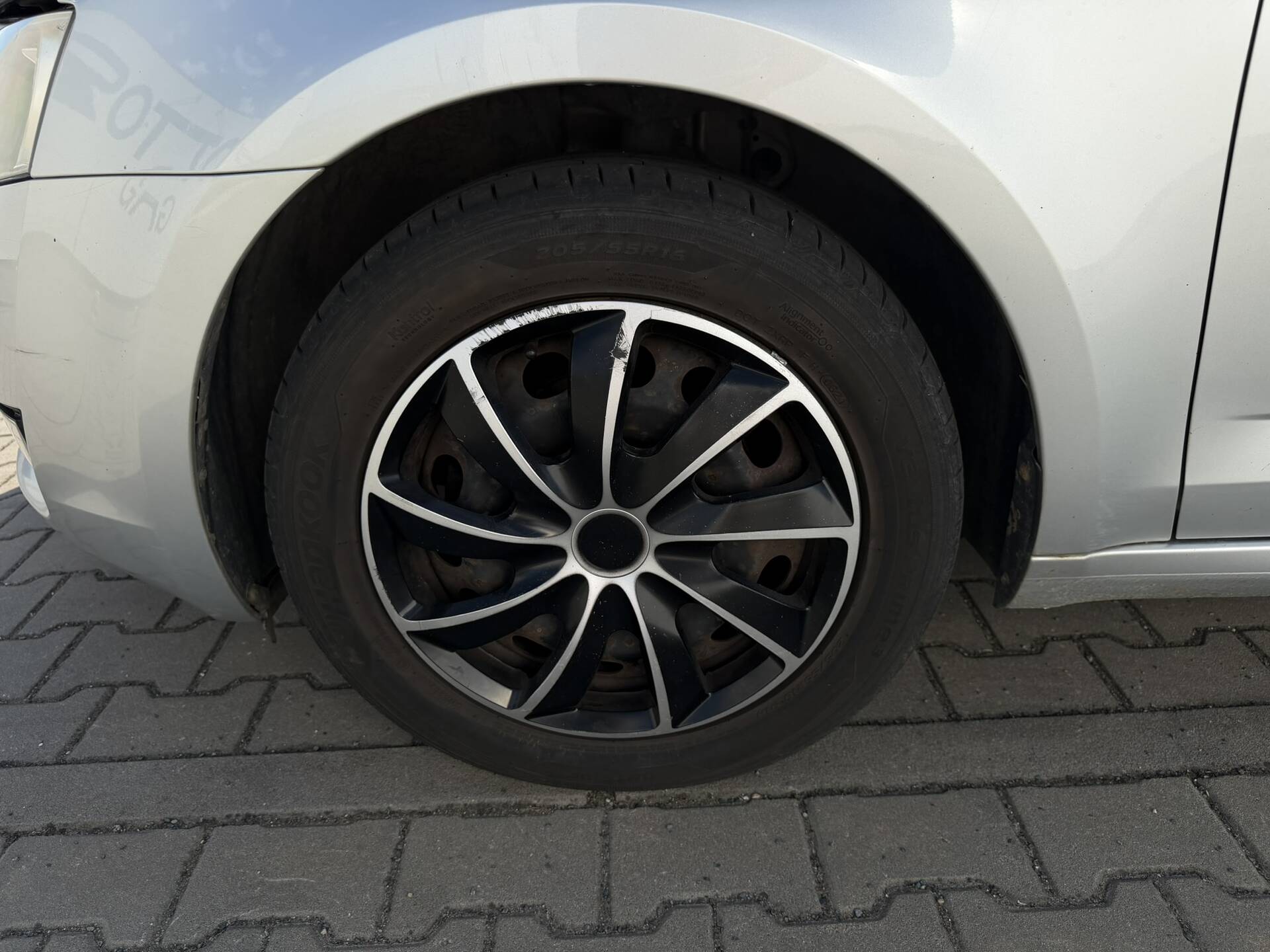 product-gallery-image