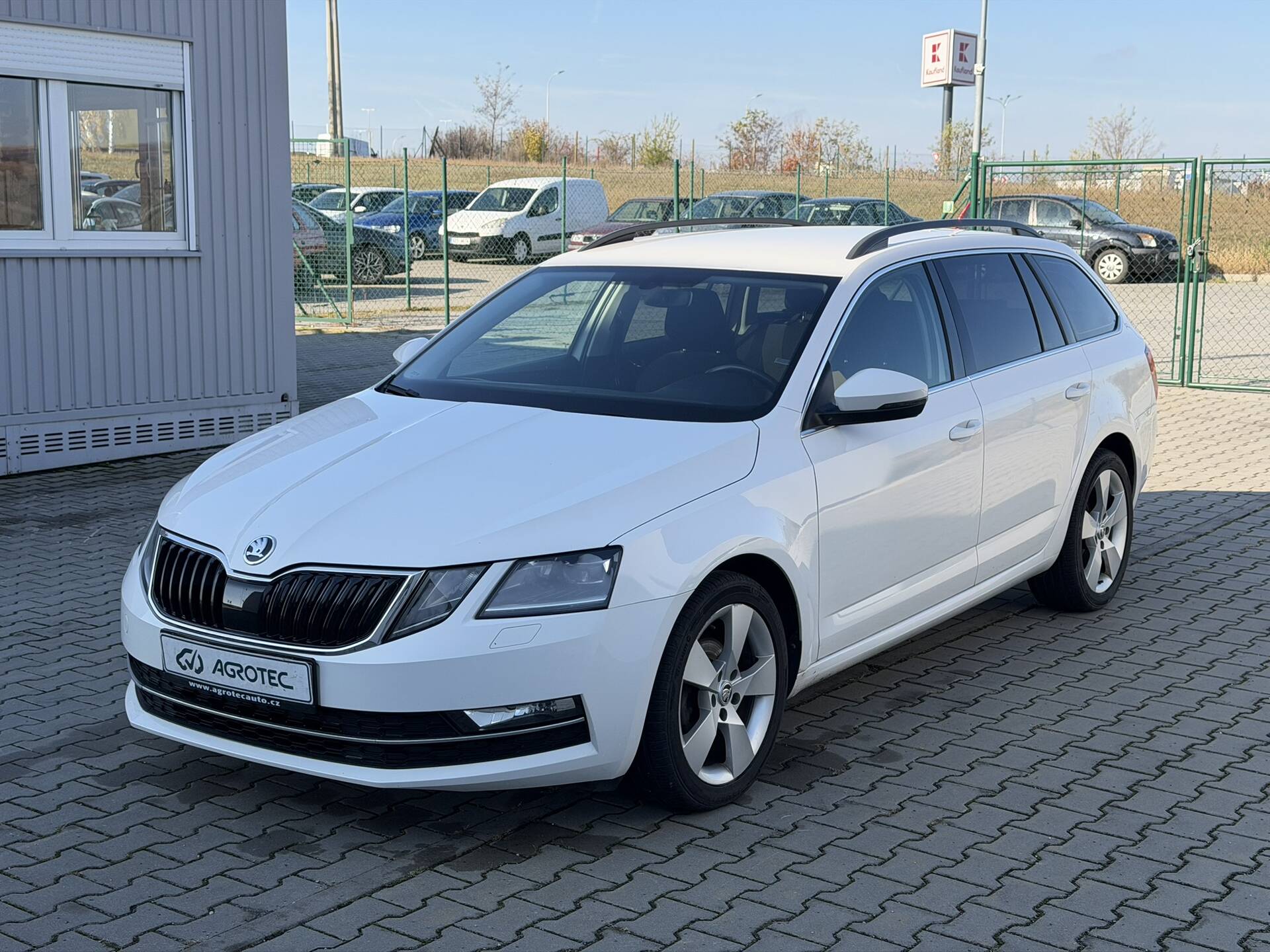 Skoda Octavia 1.6 TDI 85kW Style Combi
