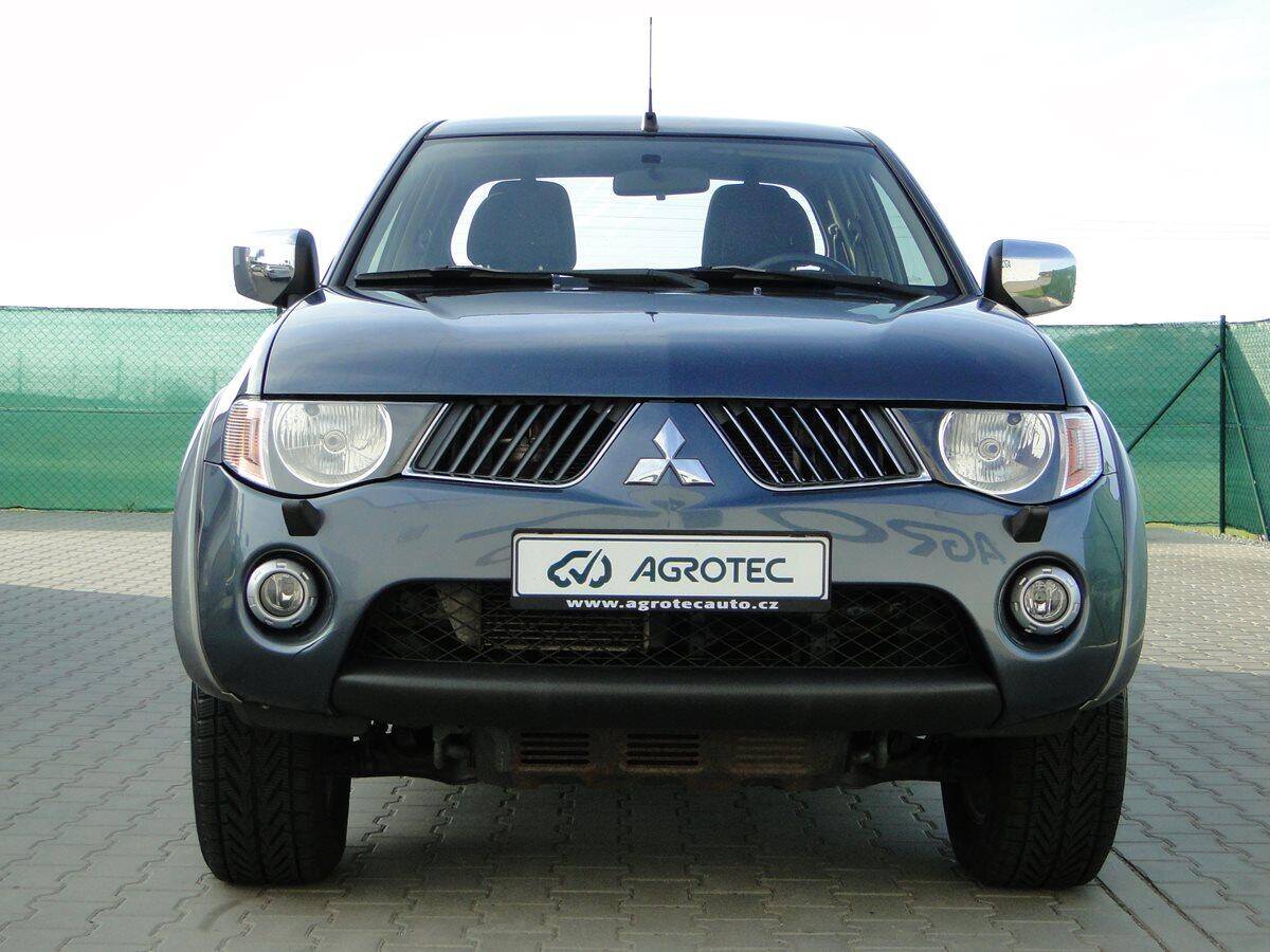 Mitsubishi L200 4X4 2.5 Di-D  100kW INVITE