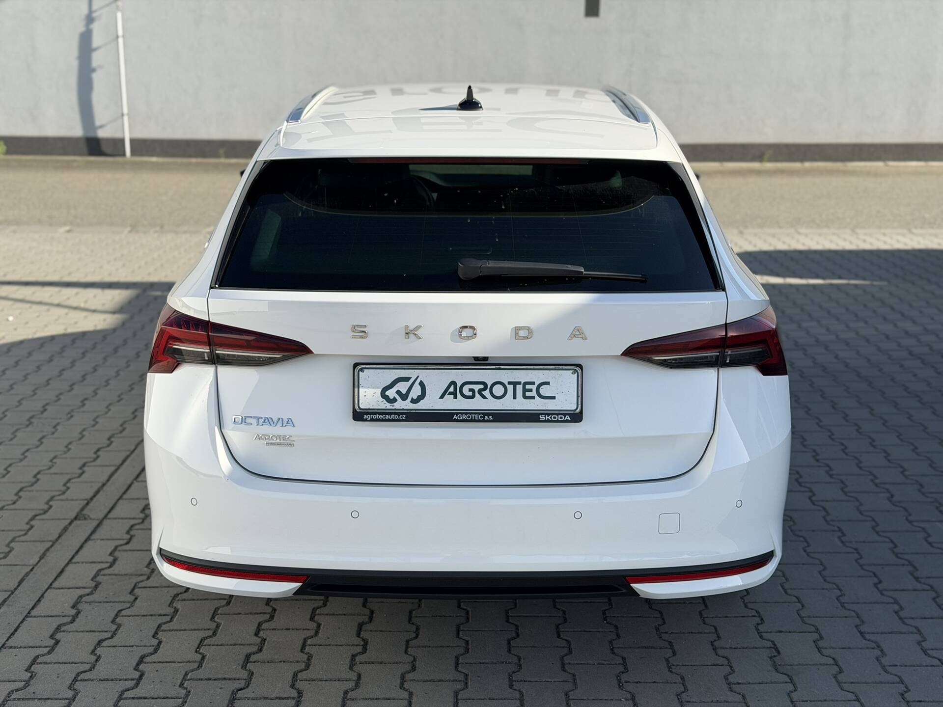 product-gallery-image