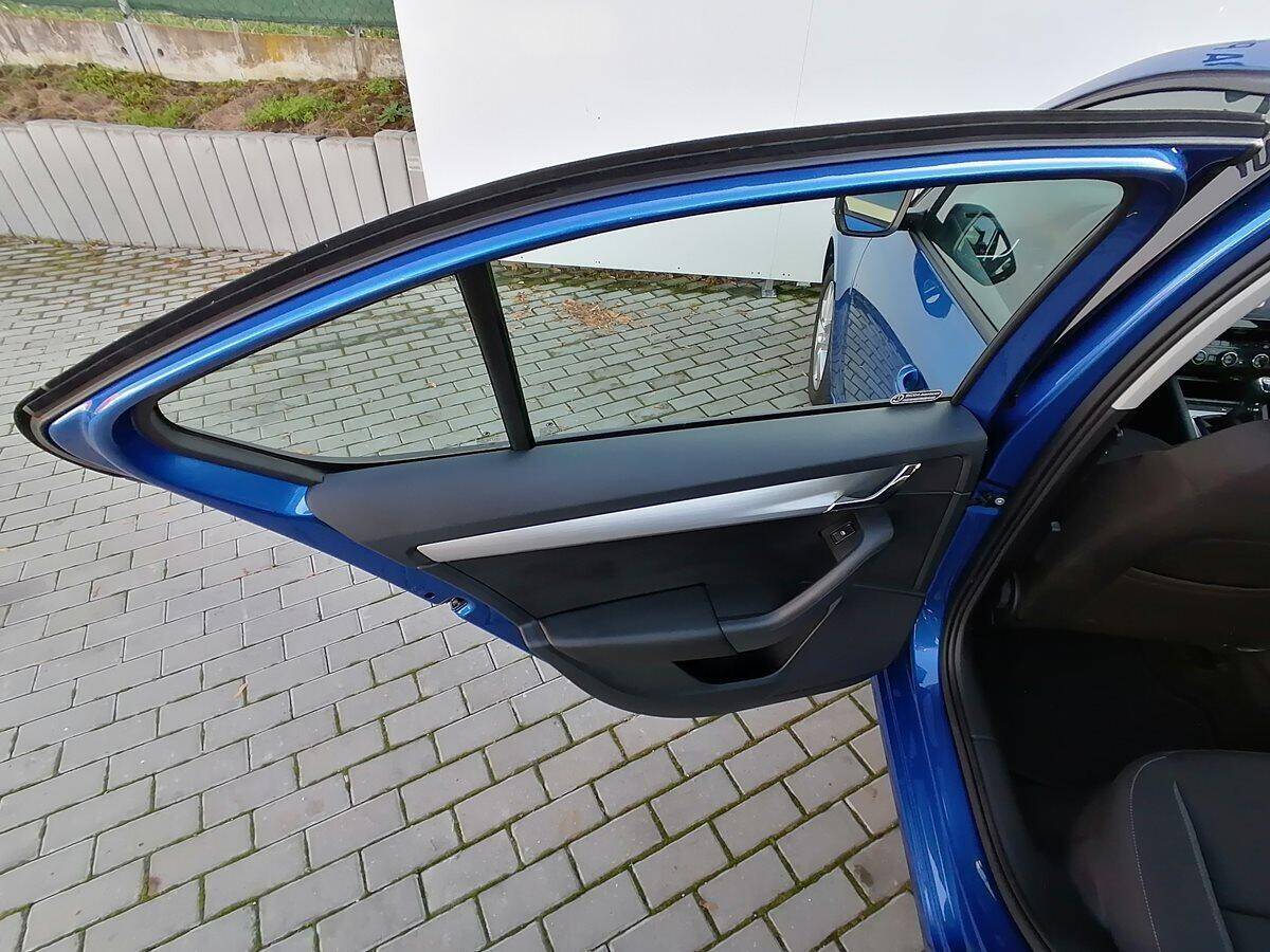 product-gallery-image