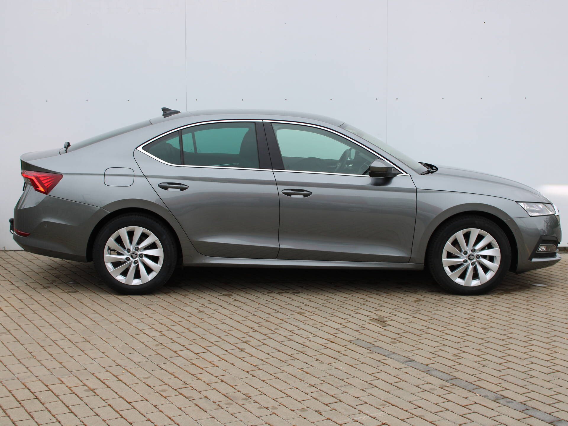 product-gallery-image