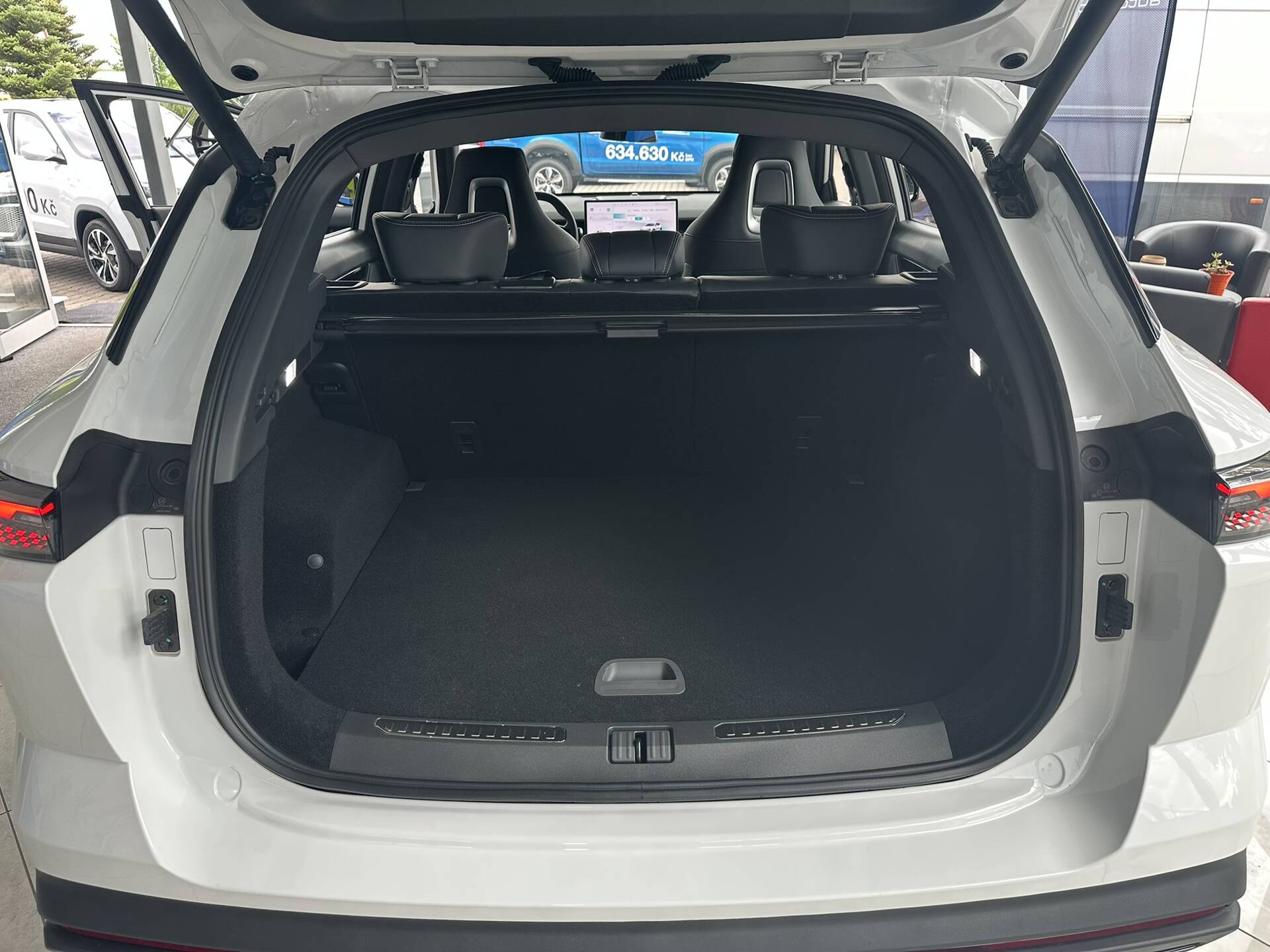 product-gallery-image