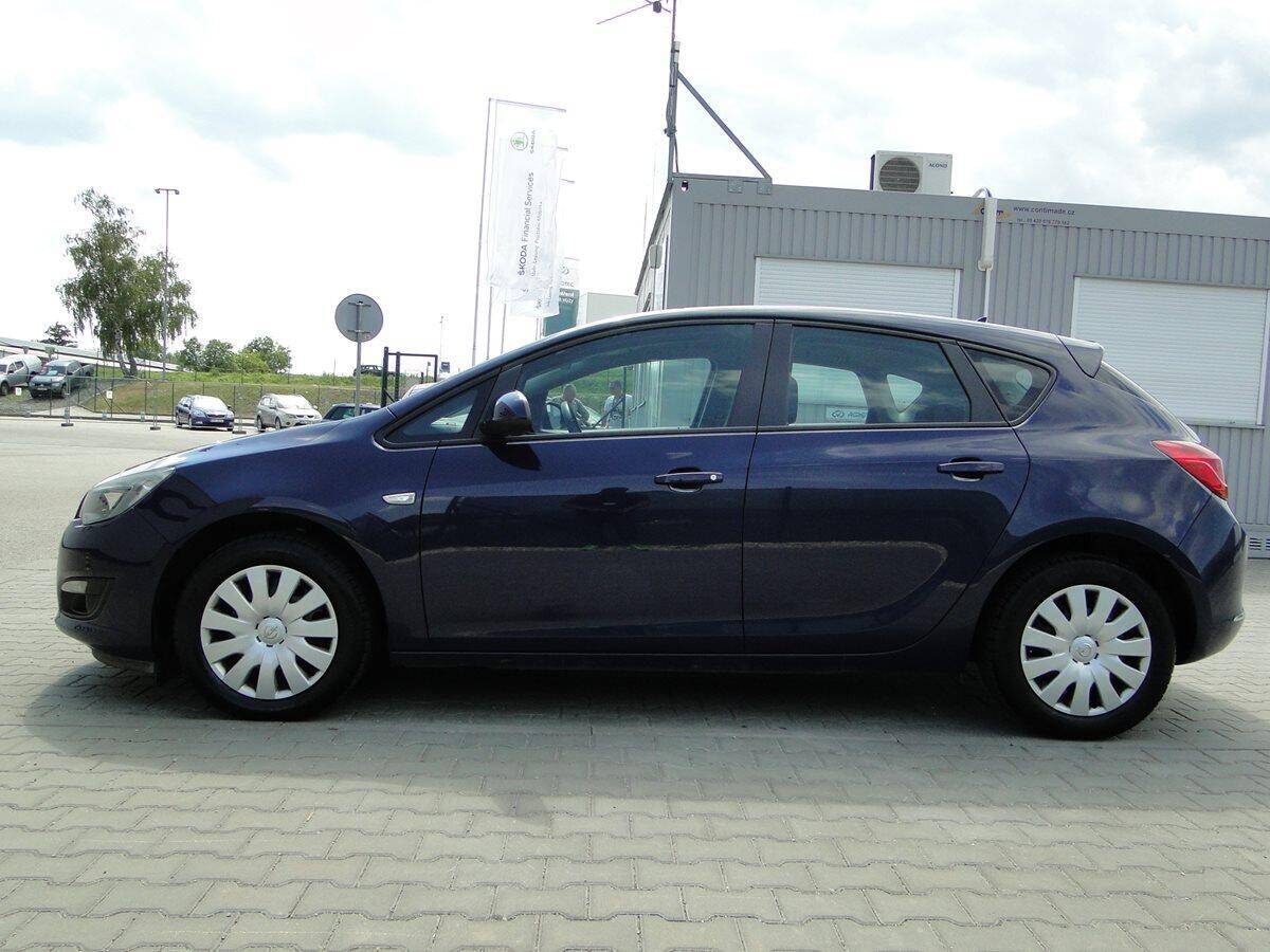 Opel Astra 1.4 16V 74kW SELECTION