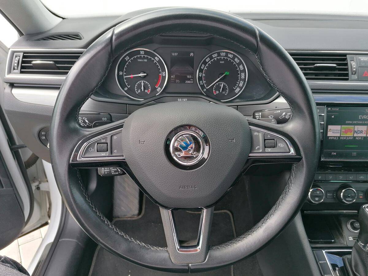 product-gallery-image