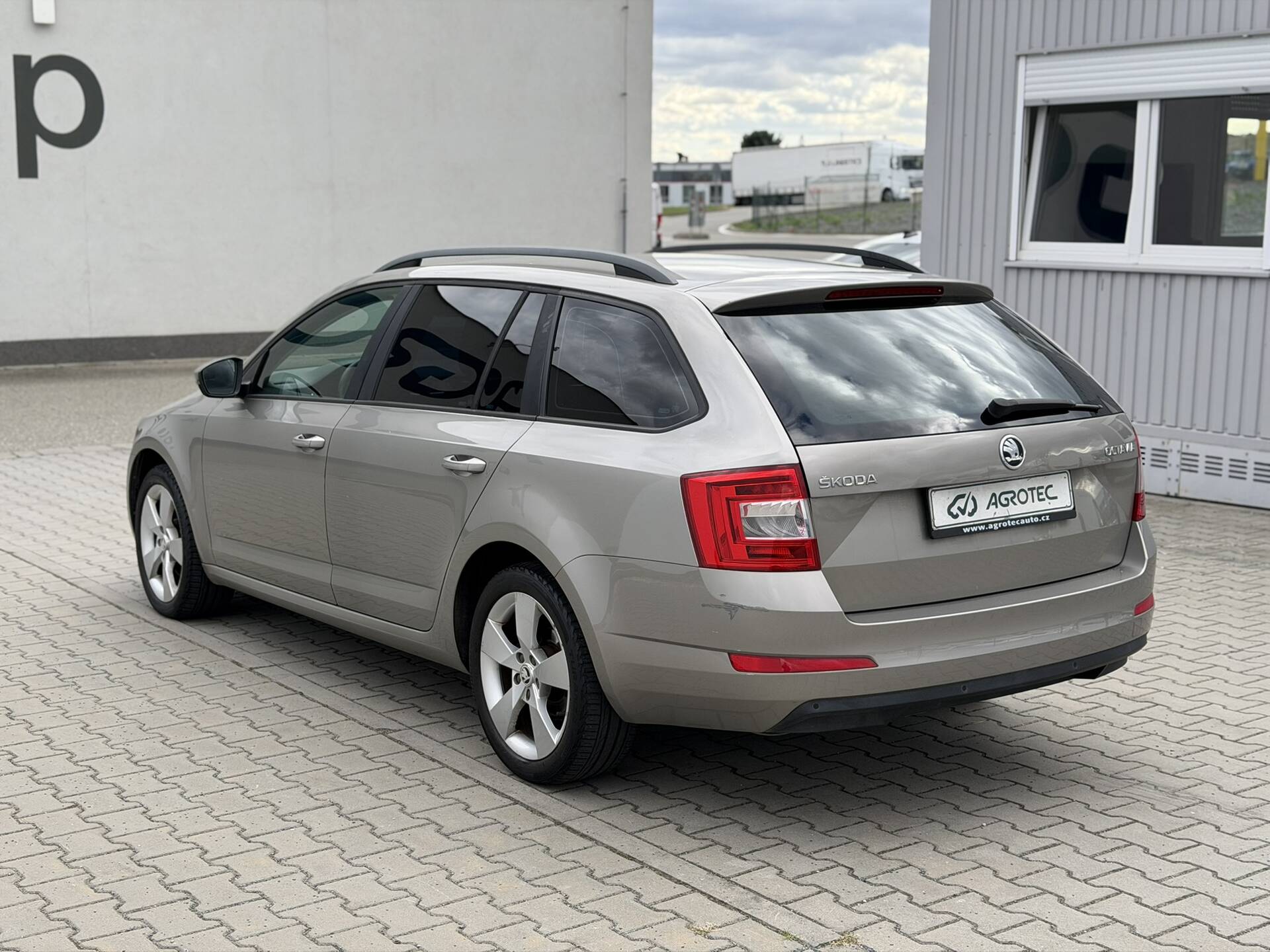 Skoda Octavia 2.0 TDI 110 kW Elegance Combi